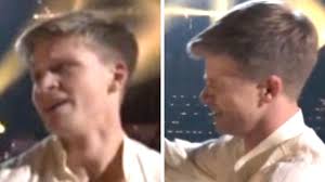 Terri made a surprise appearance on stage at the end of the dance, sending everyone into meltdown. 