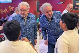 Critican a Kiko de El Chavo del 8 por llamar "Ñono" a niño que le pidió una foto