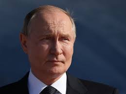 Former Leicestershire Police chief found dead at home two weeks after  retiring from force