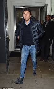 Michy batshuayi (michy batshuayi tunga, born 2 october 1993) is a belgian footballer who plays as a striker for british club crystal palace, on loan from chelsea, and the belgium national team. Chelsea Boss Antonio Conte Leads Blues After Club Meal Daily Mail Online