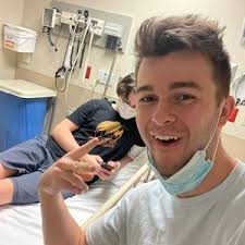 Mason Beals (@middle_child_beals)