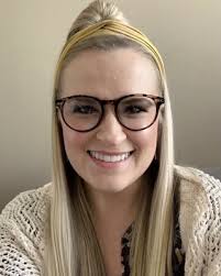 Emily Mobley's Instagram, Twitter & Facebook