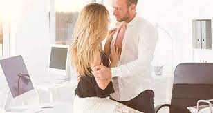 It's not as suspicious as making a new female friend whilst out with friends or in the gym. Affair With A Co Worker 15 Signs Your Husband Is Cheating In Office