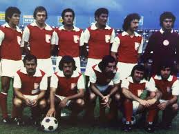 Santa fe (liga dimayor i) current squad with market values transfers rumours player stats fixtures news. Camiseta Umbro De Independiente Santa Fe 80 Anos