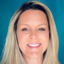 Nicole Renna's Instagram, Twitter & Facebook