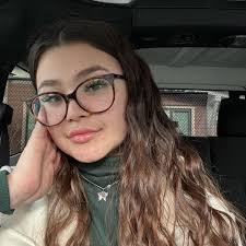 Cade Taylor's Instagram, Twitter & Facebook