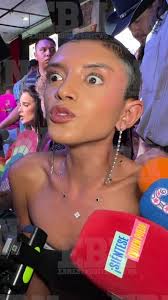 La Venenito inicia su transformación como Melanie