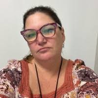 1100+ "Holt" profiles