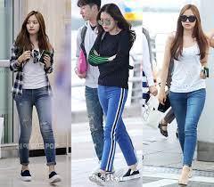 Apink naeun strutted the airport in her royal blue ensemble last february 1, 2019 heading for apink's pink collection concert in japan. Airport Fashion 101 Son Naeun Of Apink Kpopmap