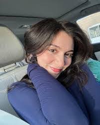 Sarah Manzo's Instagram, Twitter & Facebook