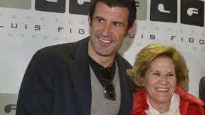E' quello che chiede luis figo, ex giocatore di barcellona, real madrid e inter e oggi candidato alla presidenza della fifa. Sslx3gu X5ioom