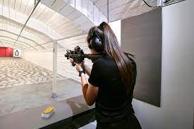 Tir Cu Arma In Cel Mai Mare Poligon Indoor Din Romania Booktes