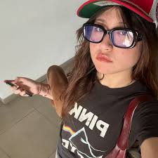 Loving the color red 💋