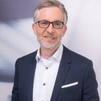 Schweizer aus Frankfurt am Main in der Personensuche von Das Telefonbuch