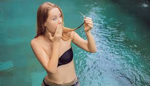 There are ways to prevent it and fix it. Green Hair From Chlorine This Is The Easiest Solution Globo Surf