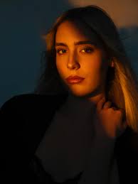 💨💡 In Frame @carmilla_in_april MUA @dorinagjeka_makeupandhair 📸  @lolliroberto . . . #moodyportrait #backlightportrait #goldenlight  #sensualportrait #intimatemood #smokyportrait #cinematicportrait #warmtones  #portraitmood #softlightportrait ...