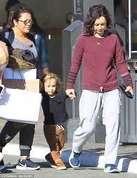 Sara gilbert is an american actress, director, and producer known for her role as darlene conner on the abc sitcom roseanne, for which she r. Sara Gilbert Keeps It Casual While Shopping With Son Express Digest