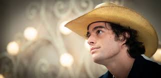 Descubre a Danilo Carrera, el popular actor ecuatoriano que interpreta a  Mateo santos en 'Quererlo todo'