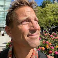 It was great to hear Brandon Wright, P.Eng. speak about his experience as  founder and CEO of Barnacle Systems Inc. at yesterday's Sidney Breakfast  Club. When he saw a need for a