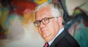 Ministro adjunto de novembro de 2015 a outubro de 2017 e ministro da administração interna do xxi governo constitucional, desde outubro de 2017. Relatorio Do Sef Na Gaveta Cds Quer Explicacoes Do Ministro Eduardo Cabrita