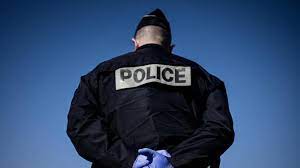 Des Etudiants Missionnes Par Gerald Darmanin Pour Revisiter La Tenue De La Police Nationale
