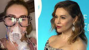 Aktuell sei sie noch zu sehr mit der schauspielerei beschäftigt. Alyssa Milano Kampft Mit Corona Symptomen Covid 19 Ist Eine Bestie Stern De