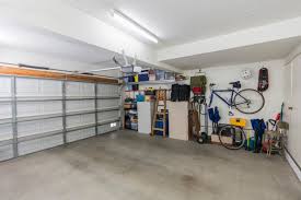 Here's how to declutter your garage in three easy steps. How To Declutter And Arrange Your Garage In 3 Steps The Cop Cart