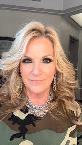 Sandra Selman's Instagram, Twitter & Facebook