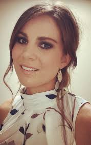 Alicia Howes's Instagram, Twitter & Facebook