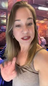 Life of a bartender🥰 we have so much fun bartending❤️ #bodyshots