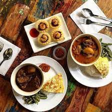 If you truly want to taste nyonya cuisine at its finest then you will definitely want to visit at least one of these and make sure you take a picture of the occasion so that you can always remember the day you had some of greatest food in the peranakan tradition. 5 Best Peranakan Restaurants In Kuala Lumpur