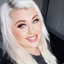 Doris Norwood's Instagram, Twitter & Facebook