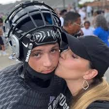 Kenneth Fortney's Instagram, Twitter & Facebook