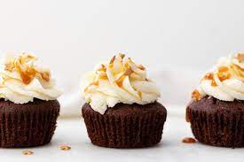 Buat bunda yang tidak memiliki mentega putih ternyata bisa loh membuat buttercream dari mentega kuning. Cara Membuat Butter Cream Dengan Putih Telur