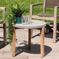 Choisir sa table de jardin. Table Basse Jardin Acacia Beton Forme Ronde Pm Summer Tables D Exterieur Pier Import