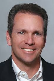 Robert Leno's Instagram, Twitter & Facebook