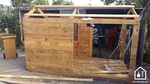 Construire une cabane en palette :. Construire Une Cabane En Palette Tuto Diy Bricolage Facile