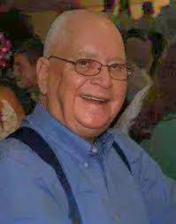 Amanda Hartsell's Instagram, Twitter & Facebook