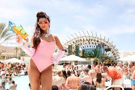 Pin De Lauren Light En Daylight Eclipse Beach Club In Las Vegas Fiesta Cumpleanos