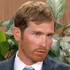 Bernard Berlin's Instagram, Twitter & Facebook