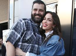 Μία ιδιαιτέρως αποκαλυπτική φωτογραφία ανέβασε στο ιnstagram η σέξι κατερίνα στικούδη. Katerina Stikoydh O Baggelhs Serifhs Mazi Ths Sto Plato Skiathostv Skia8os Magnhsia 8essalia Ellada