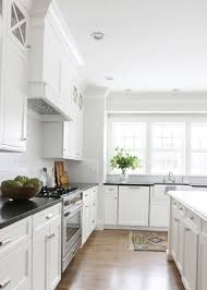 Color Spotlight Benjamin Moore Classic Gray Rowe Spurling Paint Company Kitchen Remodel Classic Kitchen Design Classic Kitchens