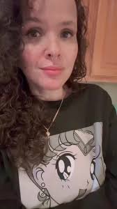 Recuerda el refrán; todo depende del cristal con que se mire! Asi que no te  quedes enganchado/a a ese sentimiento de tragedia #autismo #tea  #autismawareness #señalesdeautismo #diagnosticodeautismo #autismoenespañol