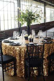 Black And Gold Tablecloth I Love The Gold Tablecloth Wedding Themes Gold Wedding