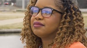 Raven Perry's Instagram, Twitter & Facebook