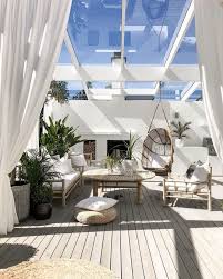 Westwing Maison Decoration On Instagram On Craque Pour Ce Salon D Exterieur Decouvrez L Idee Deco Exterieur Espaces De Vie Exterieurs Vie En Plein Air