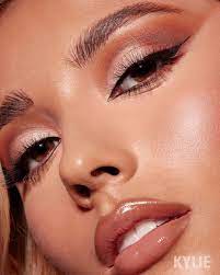 Kylie Cosmetics On Instagram Bronze Palette Glam Shop Kylie Palettes 30 Off Now On Ulta Com Ultab In 2020 Bronze Makeup Look Gold Makeup Looks Bronze Palette