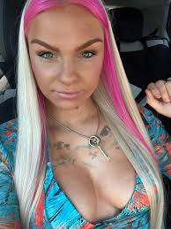 Courtney Austin Official updated their profile picture.