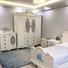 Klasik Ve Modernin Harmani Stile Ayna Detaylar Ile Goz Alici Bir Ev Ev Gezmesi Tasarim Oda Modern Ic Dekorasyon Bebek Odasi Dolap