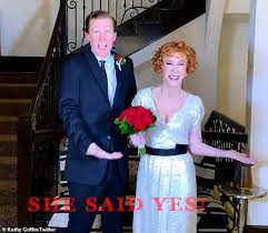 Matt & kathy got married in february 2001. Kathy Griffin 59 Marries Randy Bick 41 In Surprise Ceremony Daily Mail Online